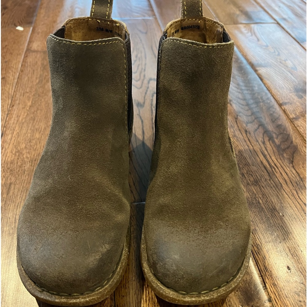 Born Women's Ankle Boots in Brown